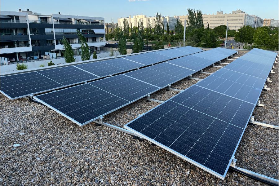 La residencia Santa BÃ¡rbara â FUNDAZ apuesta por la sostenibilidad con la instalaciÃ³n de placas solares